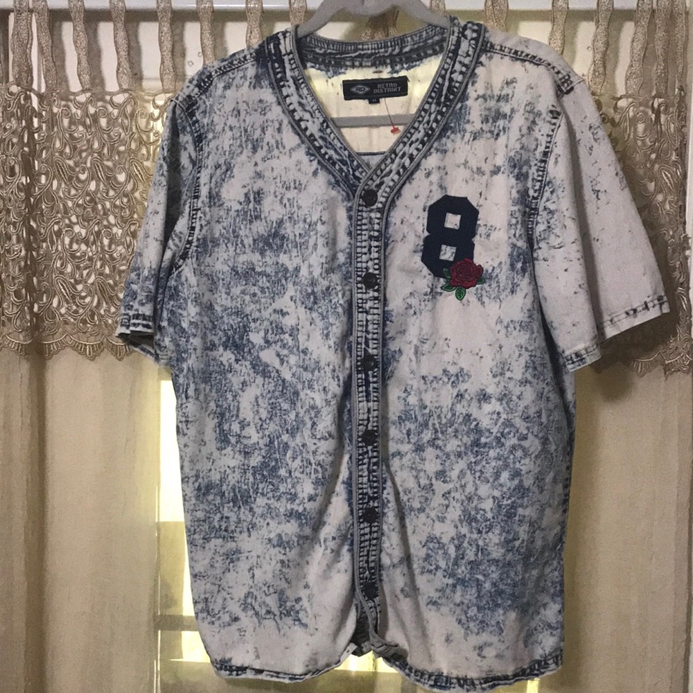 Retro District Baseball Top